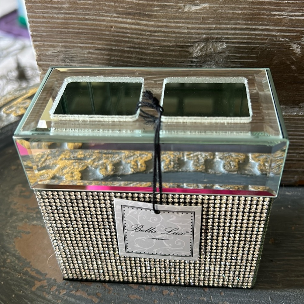 NWT Bella Lux Mirrored Rhinestone Crystals Dual Toothbrush Holder